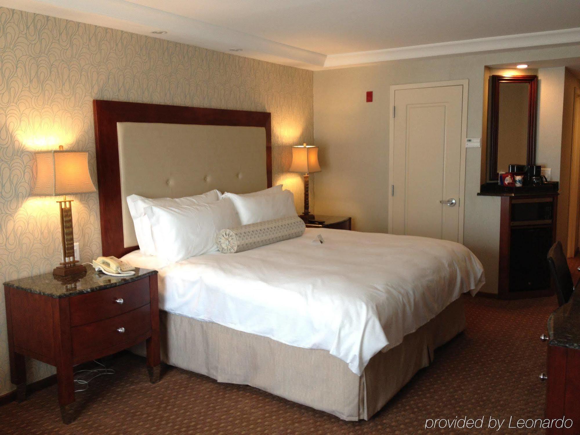 Town & Country Inn And Suites Charleston Bilik gambar