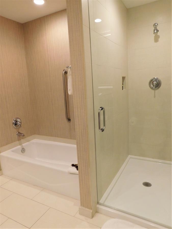 Town & Country Inn And Suites Charleston Bilik gambar