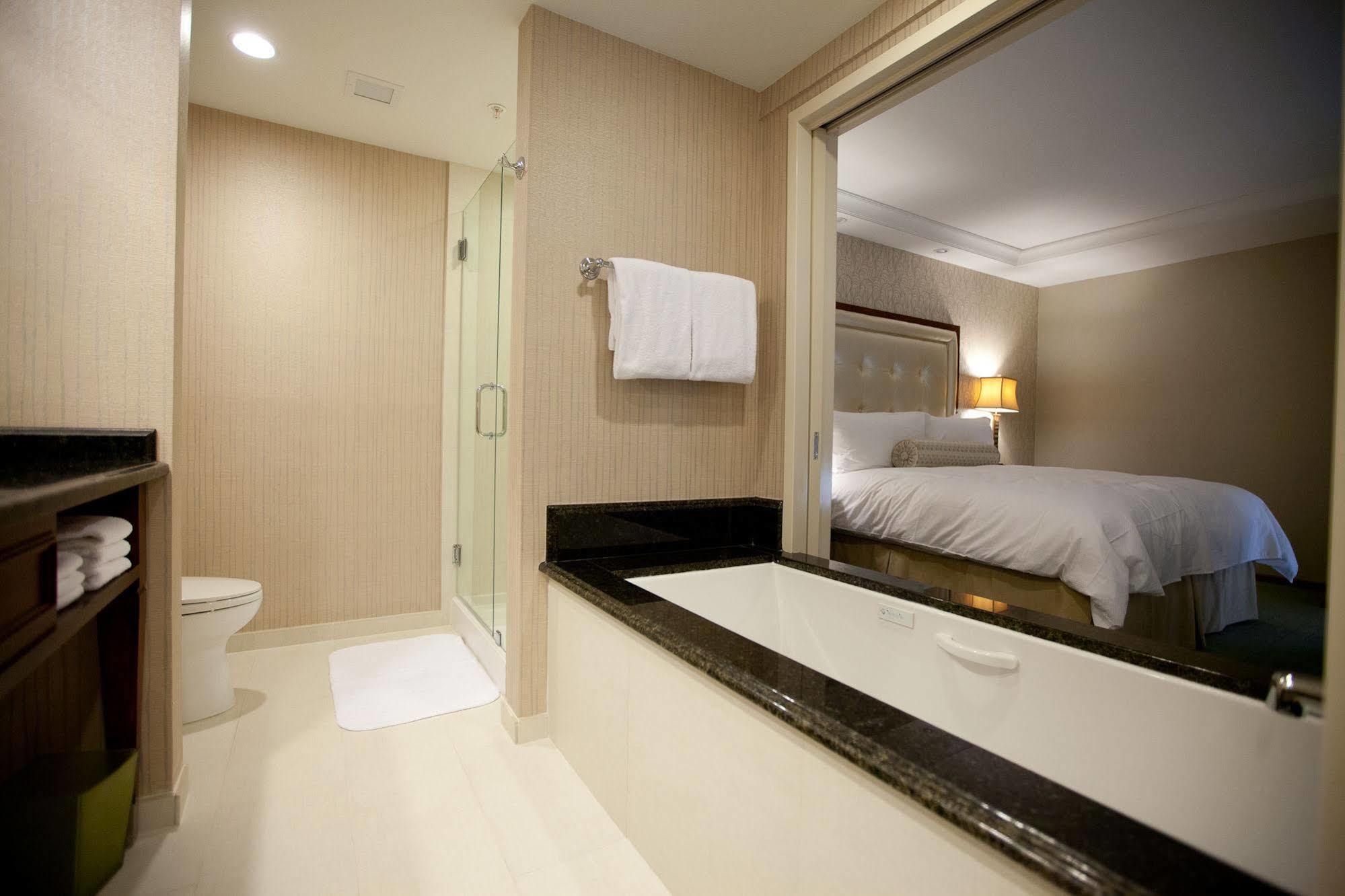 Town & Country Inn And Suites Charleston Luaran gambar