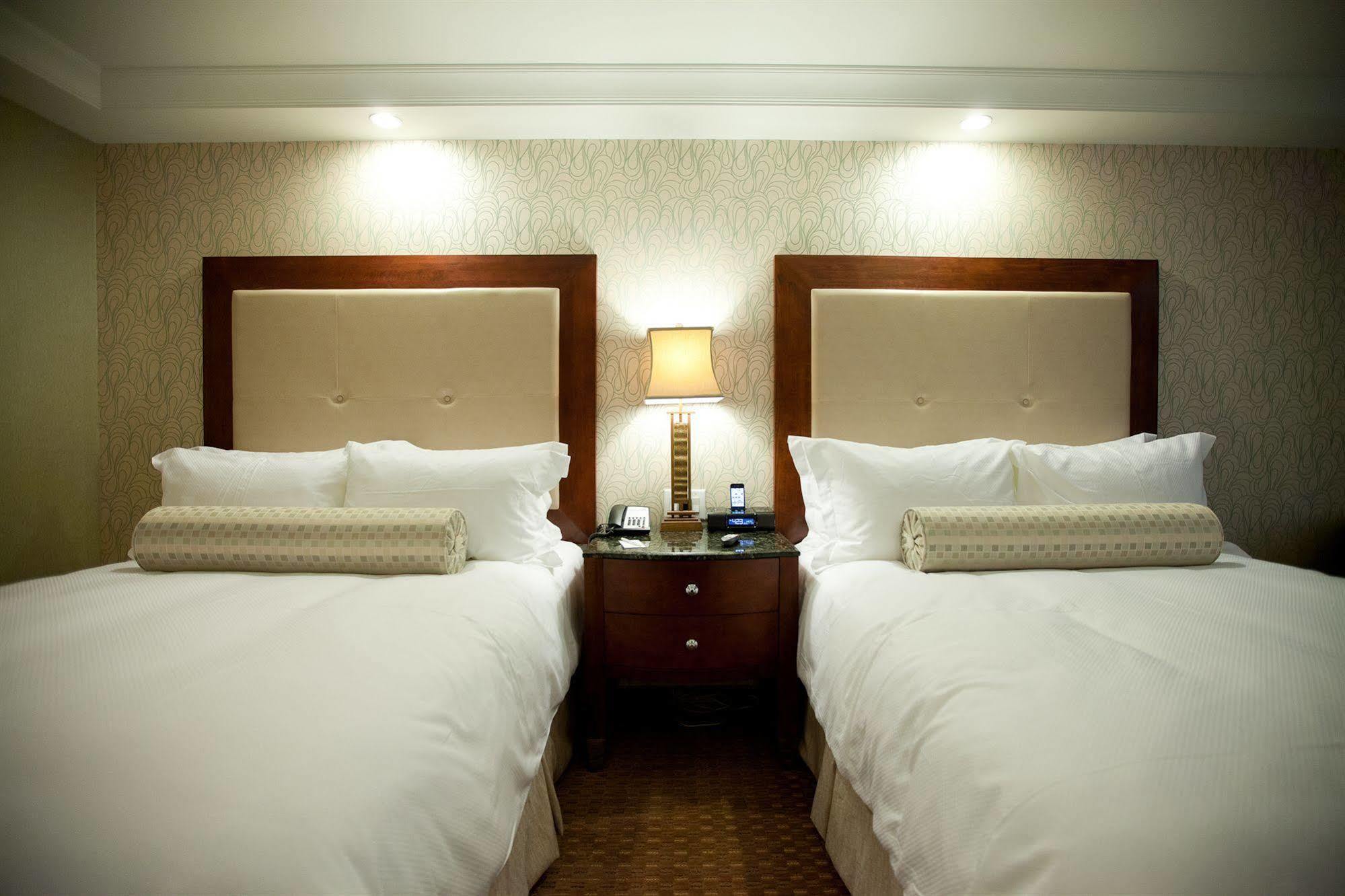 Town & Country Inn And Suites Charleston Luaran gambar