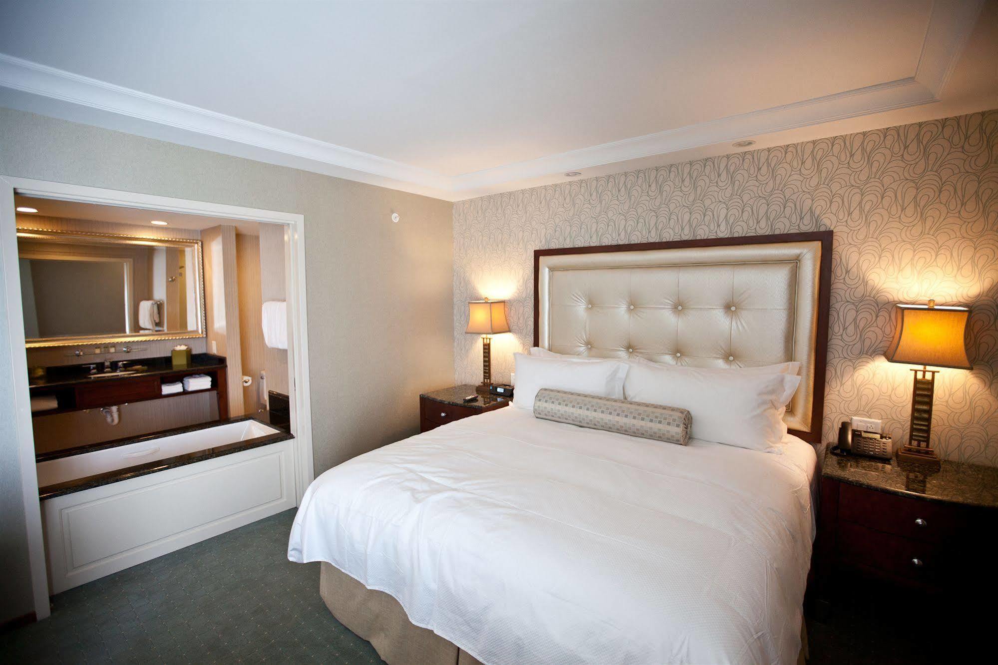 Town & Country Inn And Suites Charleston Luaran gambar